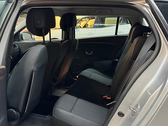Renault Megane 15 of 15