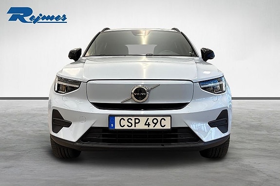 Volvo EX40 4 of 23