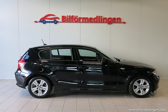 BMW 118d 2 of 15