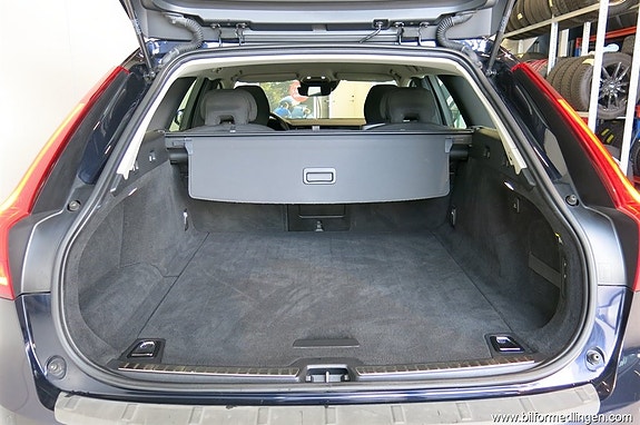 Volvo V90 18 of 19