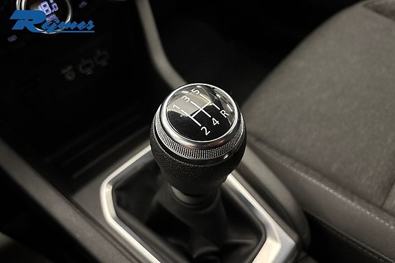 Renault Clio 13 of 18