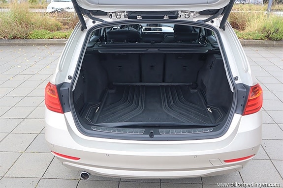 BMW 320 11 of 17