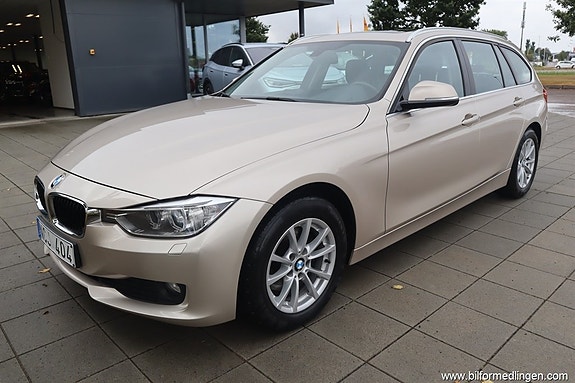 BMW 320 2 of 17