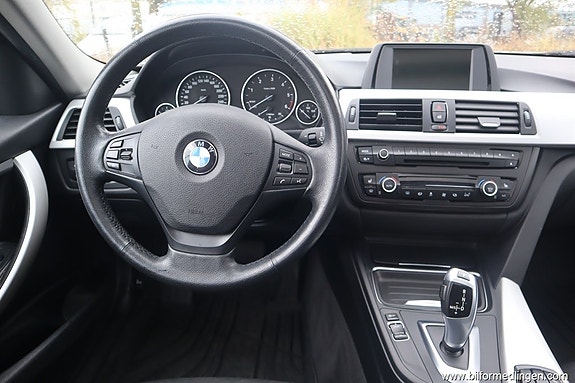 BMW 320 3 of 17