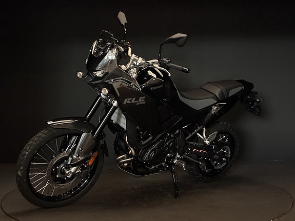 Kawasaki KLE500 - JE68 September Rush 4 of 6