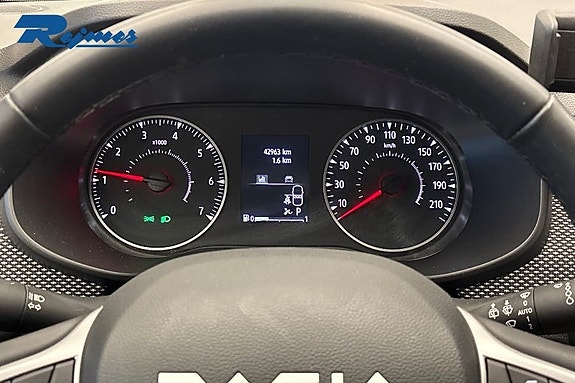 Dacia Sandero 7 of 17