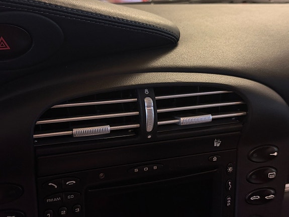 Porsche 911 24 of 30