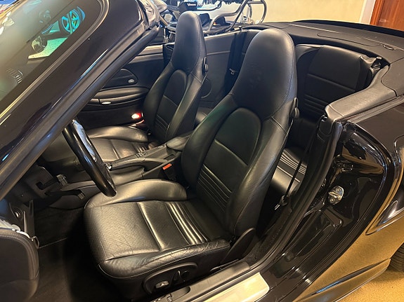 Porsche 911 17 of 30