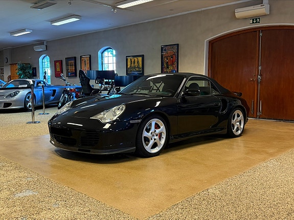 Porsche 911 2 of 30