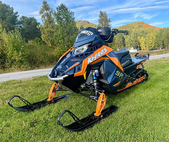 Polaris 9R RMK Khaos 155 LE 2 of 3