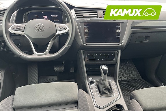 Volkswagen Tiguan 11 of 26