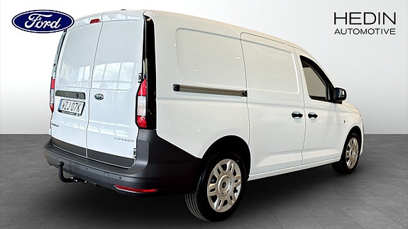 Ford Transit Connect 2 of 10