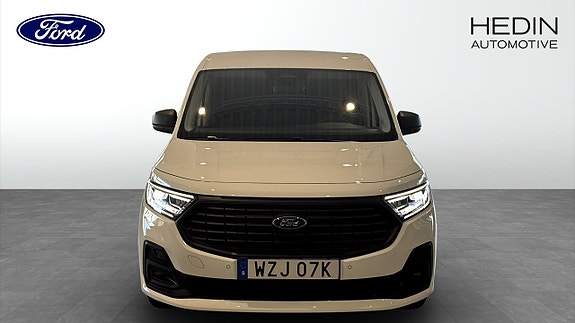 Ford Transit Connect 8 of 10