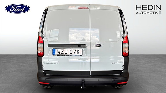 Ford Transit Connect 7 of 10
