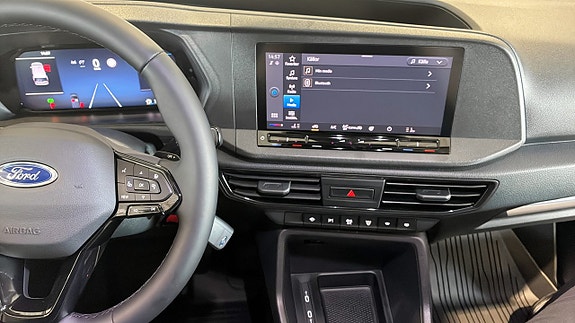 Ford Transit Connect 4 of 10