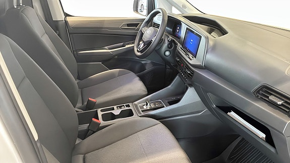Ford Transit Connect 3 of 10