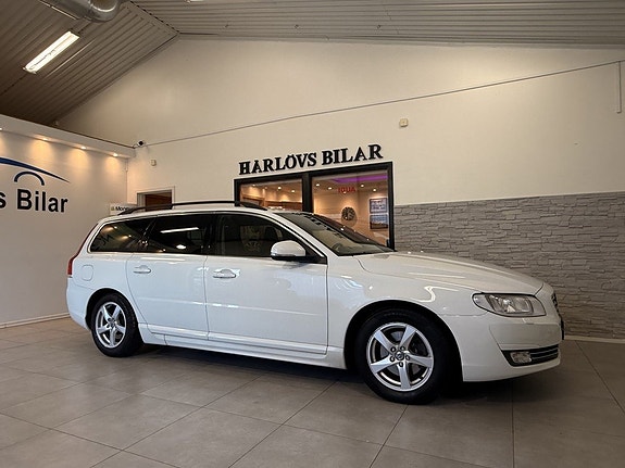 Volvo V70 4 of 27