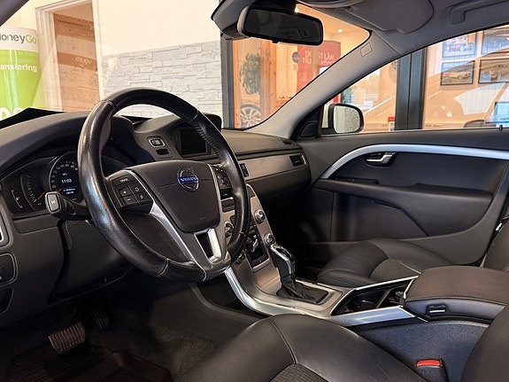 Volvo V70 13 of 27