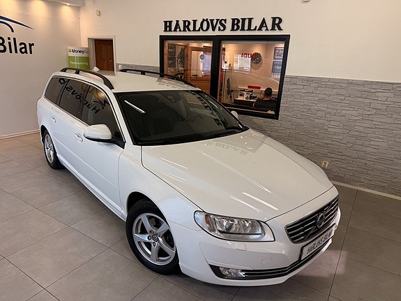 Volvo V70 11 of 27