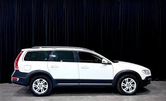 Volvo XC70 6 of 28