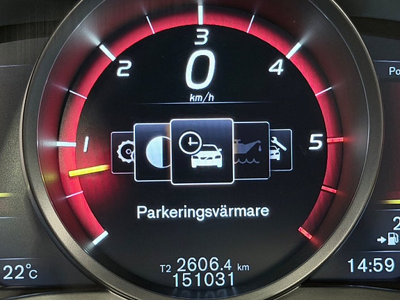 Volvo XC70 26 of 28