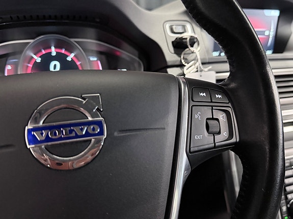 Volvo XC70 20 of 28