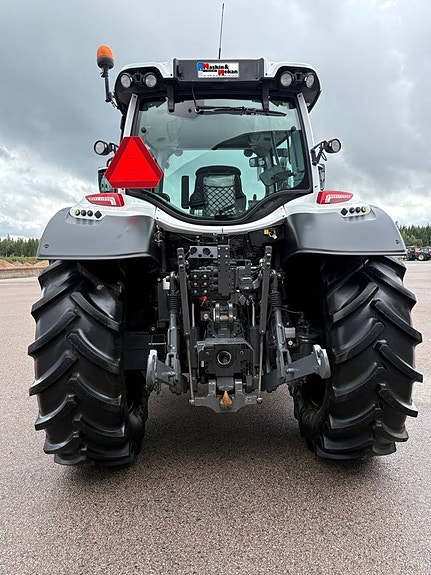 Valtra N154E HiTech / Frontlyft / Lastare / 7 of 11
