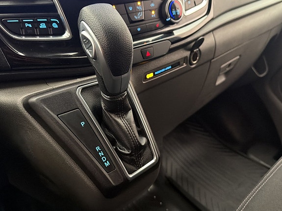Ford Transit Custom 26 of 30