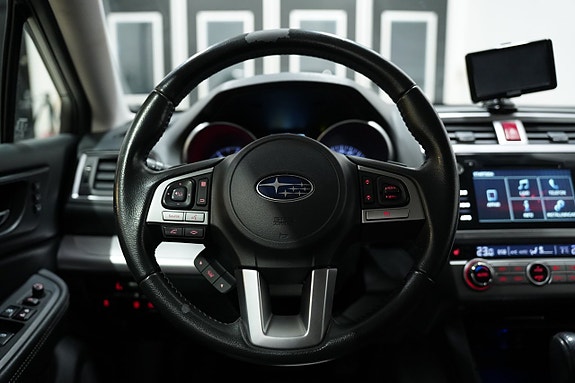 Subaru Outback 13 of 22
