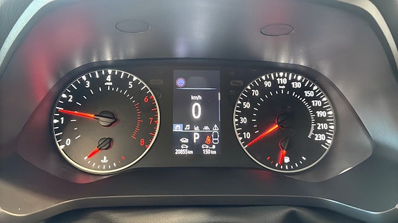 Renault Captur 18 of 24