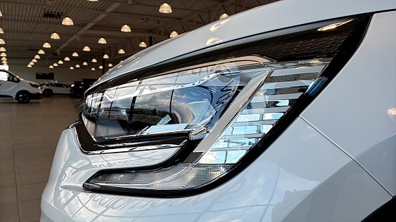 Renault Captur 9 of 24