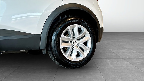 Renault Captur 10 of 24