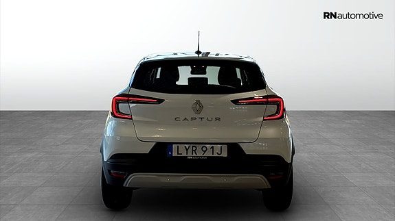 Renault Captur 4 of 24