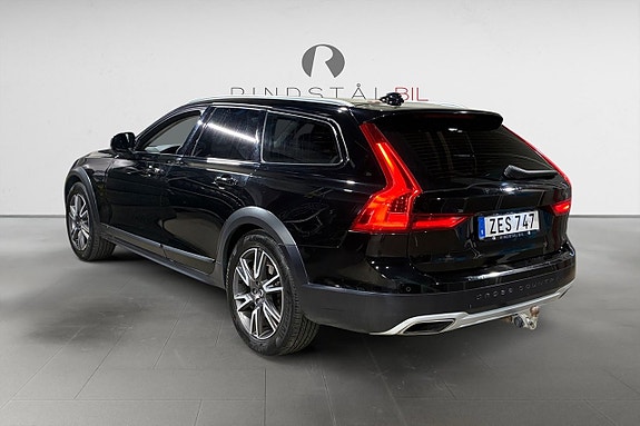 Volvo V90 Cross Country 5 of 17