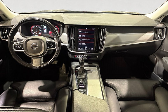 Volvo V90 Cross Country 11 of 17