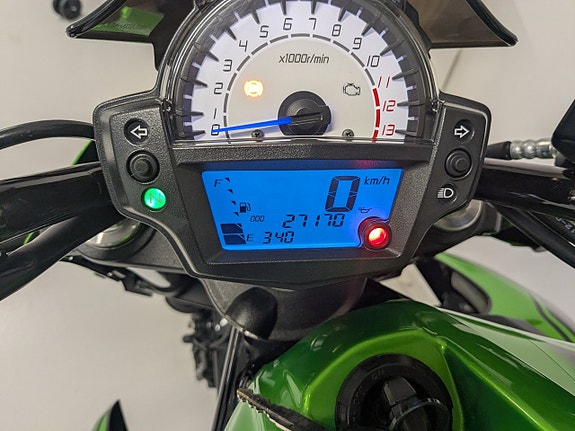 Kawasaki ER-6N ABS 9 of 10