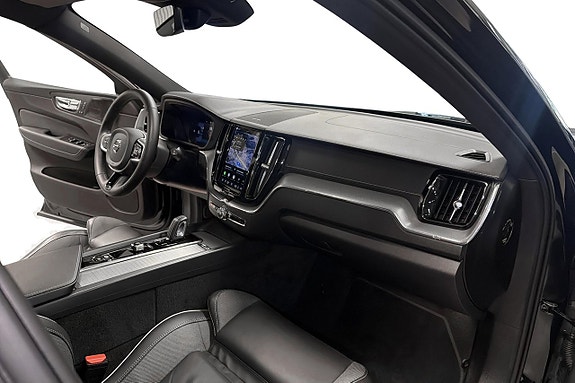 Volvo XC60 11 of 26