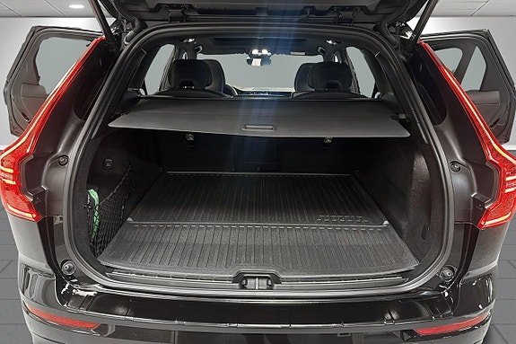 Volvo XC60 14 of 26