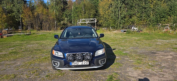 Volvo XC70 8 of 10