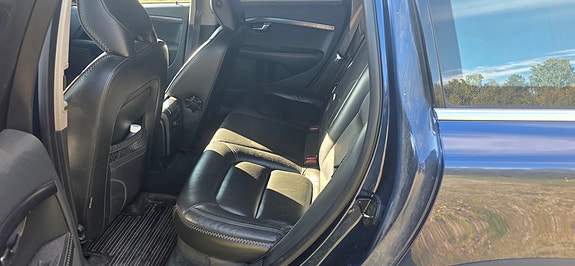 Volvo XC70 7 of 10