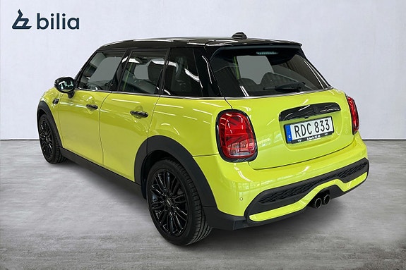 MINI Cooper S 2 of 17