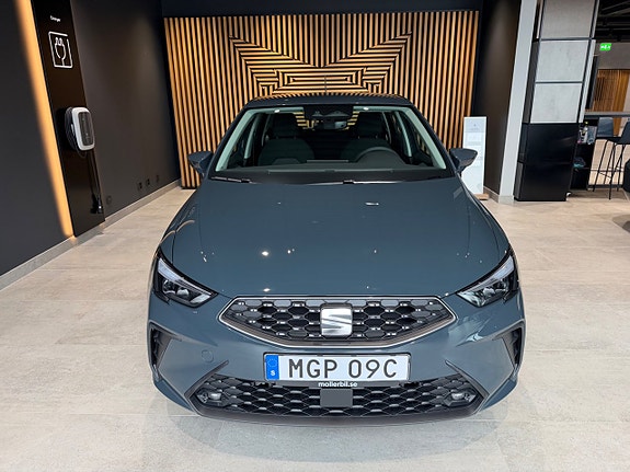 Seat Ibiza 2 of 14