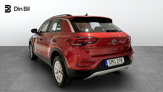 Volkswagen T-Roc 3 of 12