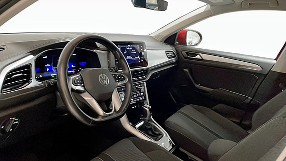Volkswagen T-Roc 7 of 12