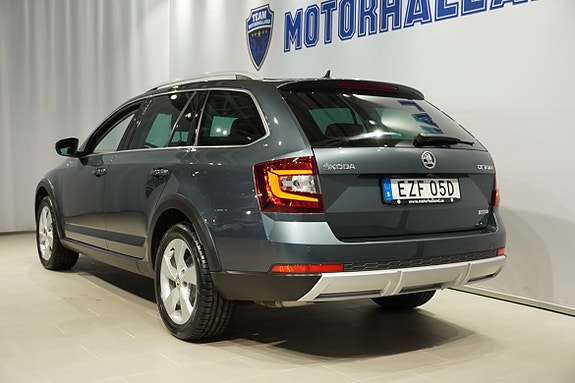 Skoda Octavia Scout 5 of 20