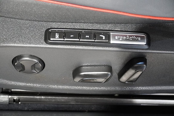 Volkswagen ID.4 GTX 12 of 21