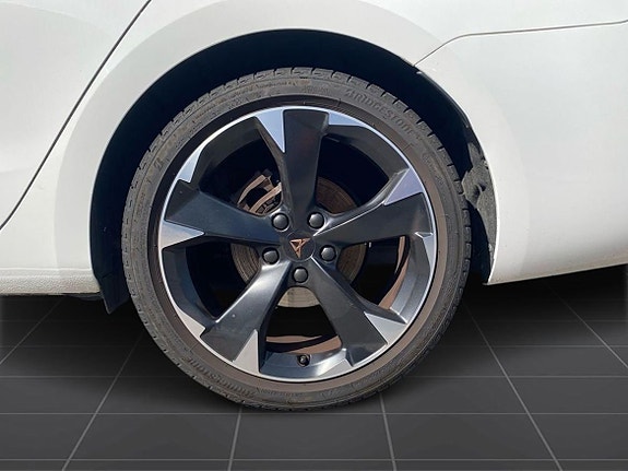 Cupra Leon 6 of 16