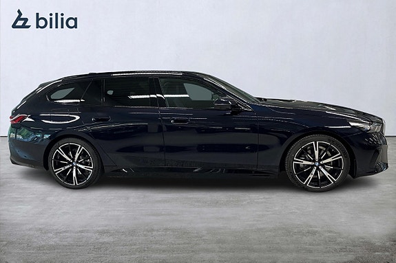 BMW 530e 16 of 18