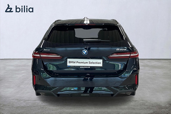 BMW 530e 4 of 18