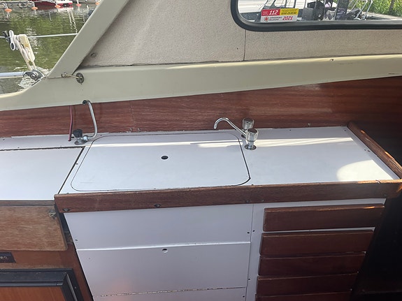 Stor diesel-snipa 10,3 m – 7 kojplatser – 59 000 kr 9 of 19